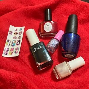 Assorted Nail Polish Set with Disney Stickers